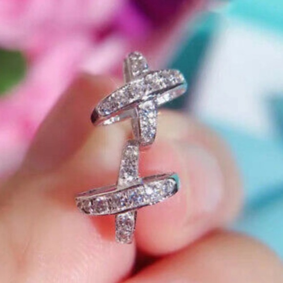 New Sterling silver Unique Stud Earrings - Picture 3 of 6